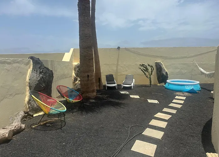 Cozy Canarian With Large Garden 特吉塞