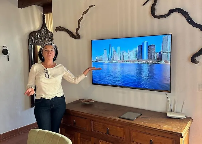 Cozy Canarian With Large Garden *