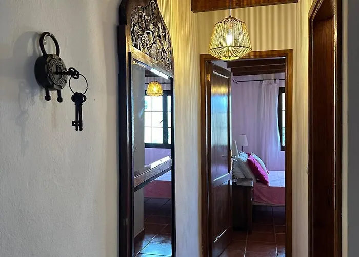 Cozy Canarian With Large Garden * 테기세