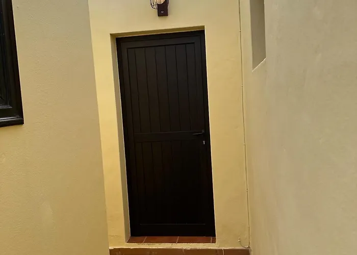 Cozy Canarian With Large Garden *