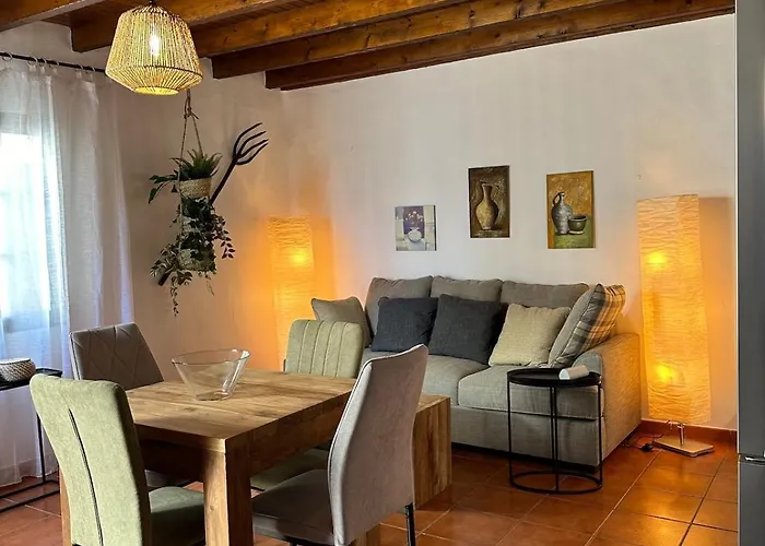 Cozy Canarian With Large Garden Apartment Teguise (Lanzarote)